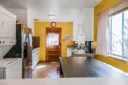 DU Two Bedroom Home Near Campus/Restaurants/Bars - Image 3