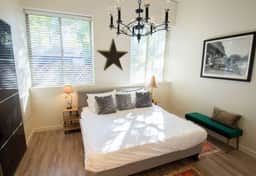 Mission Ball Room Denver Loft in Rino Art District - Image 4