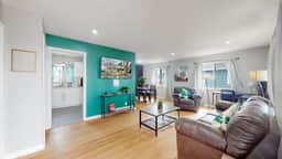 Large Family Retreat in Quiet Denver Spot - Image 2
