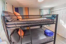 Vibrant & Cozy Two Bedroom Lower Unit King Beds - Image 4