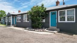 Cool Stay Near Rapids Stadium Ideal for Sports Fans! - Image 2