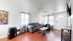 Cool Stay Near Rapids Stadium Ideal for Sports Fans! - Image 5