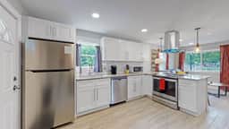 Southwest Charm Spacious Family Home Near Denver - Image 2