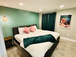 Private Two-Bedroom Lower Unit in Denver - Image 2