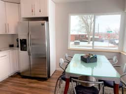 Family Friendly & Cozy Two Bedroom Denver - Image 4