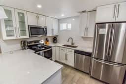 Entire Family Home in Denver - Image 4