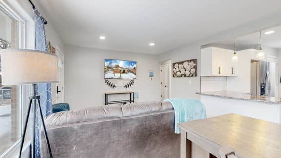 Affordable four bedroom Family Denver home - Image 4