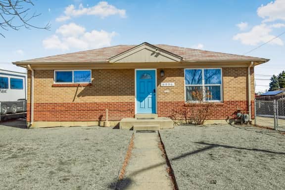 Awesome Two Bedroom Family Upper Unit in Denver - Image 5