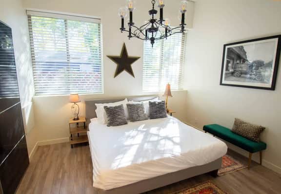 Mission Ball Room Denver Loft in Rino Art District - Image 4