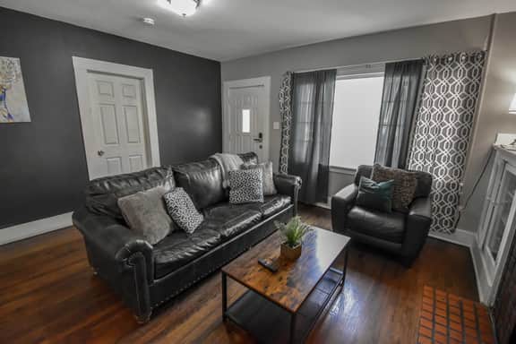Chic Denver Family Retreat Free Parking & Prime Location - Image 3