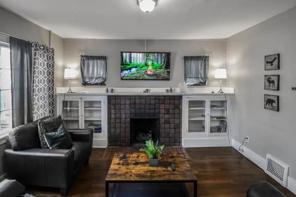 Chic Denver Family Retreat Free Parking & Prime Location - Image 4