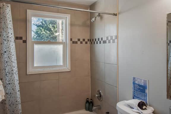 Great Updated King Bed Near Denver Sports field and concerts - Image 4
