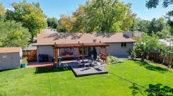 Spacious Home with King Beds, Large Yard, & Family Space - Image 2