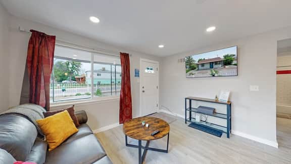 Southwest Charm Spacious Family Home Near Denver - Image 3