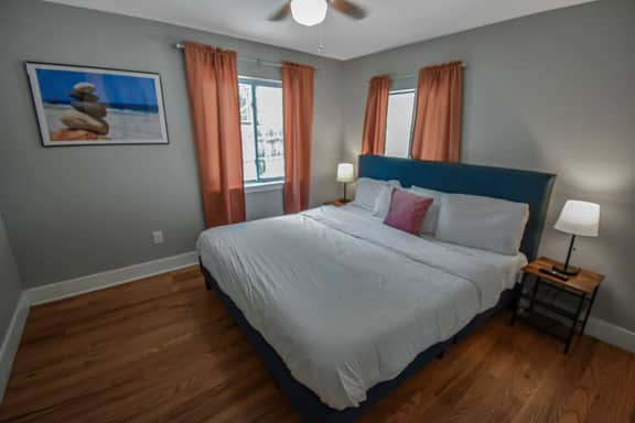 Cozy and Budget Friendly Single Bedroom in the Heart of Denver - Image 4