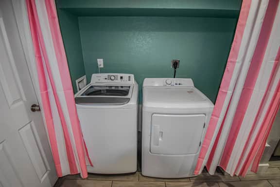 Private Two-Bedroom Lower Unit in Denver - Image 5