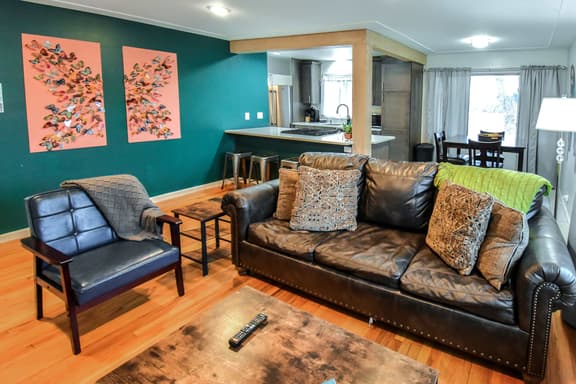 Enchanting Upper Unit with Whimsical Details - Image 1